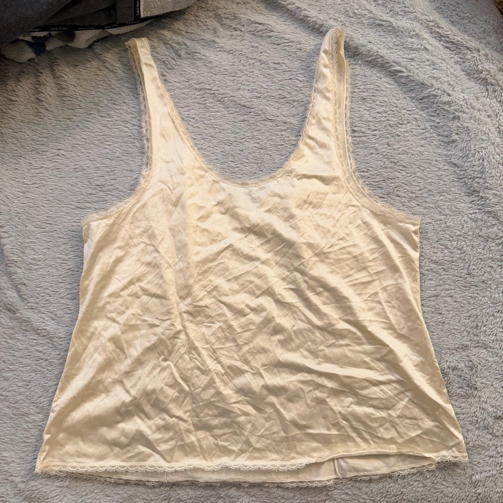 Vintage Vanity Fair Nude Lace Trim Tricut Tank Top Size 38 XL - Picture 2 of 4